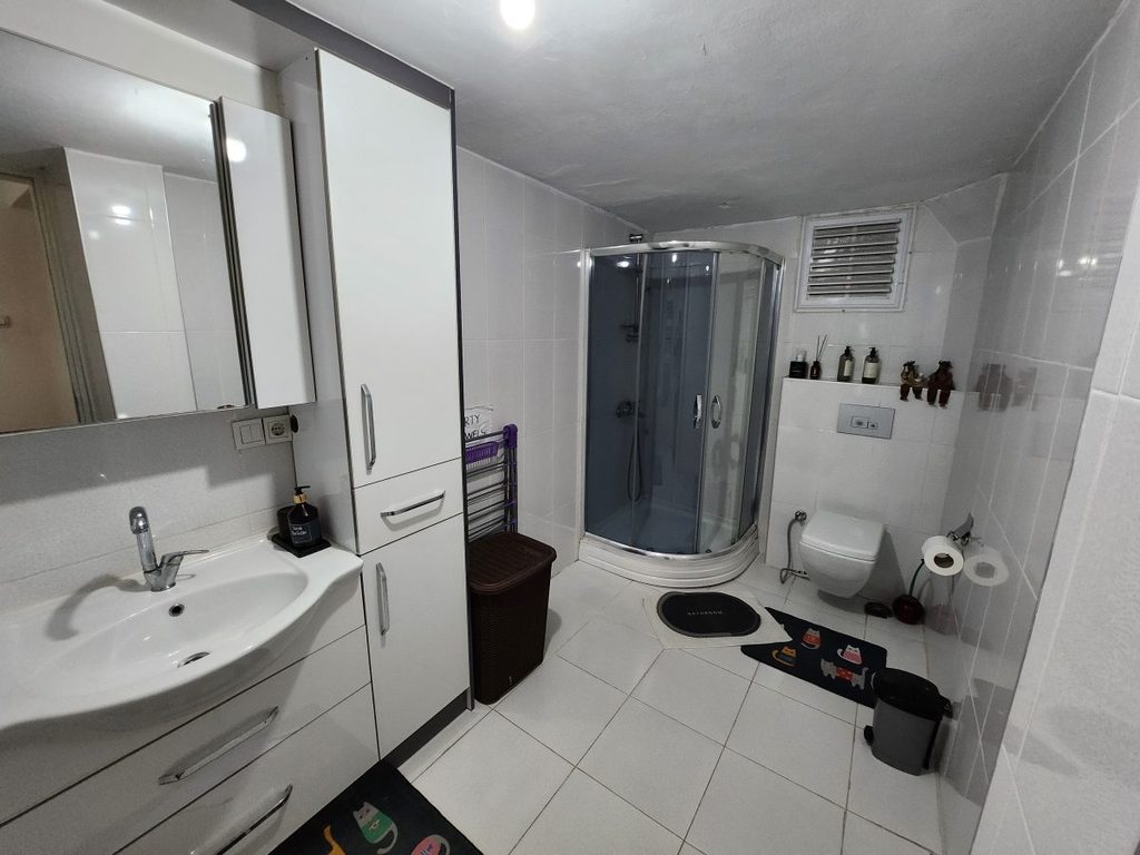 Bathroom. Spotlessly clean and perfectly organized for a comfortable stay