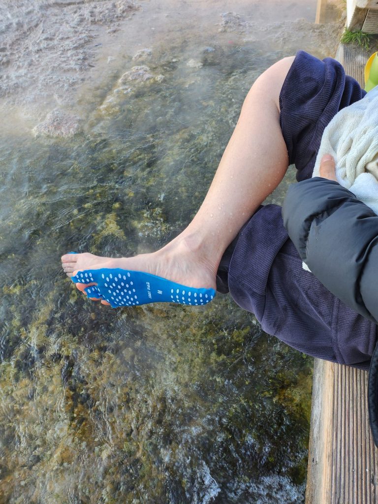 Foot pads designed to prevent slipping on the thermal water surface.
