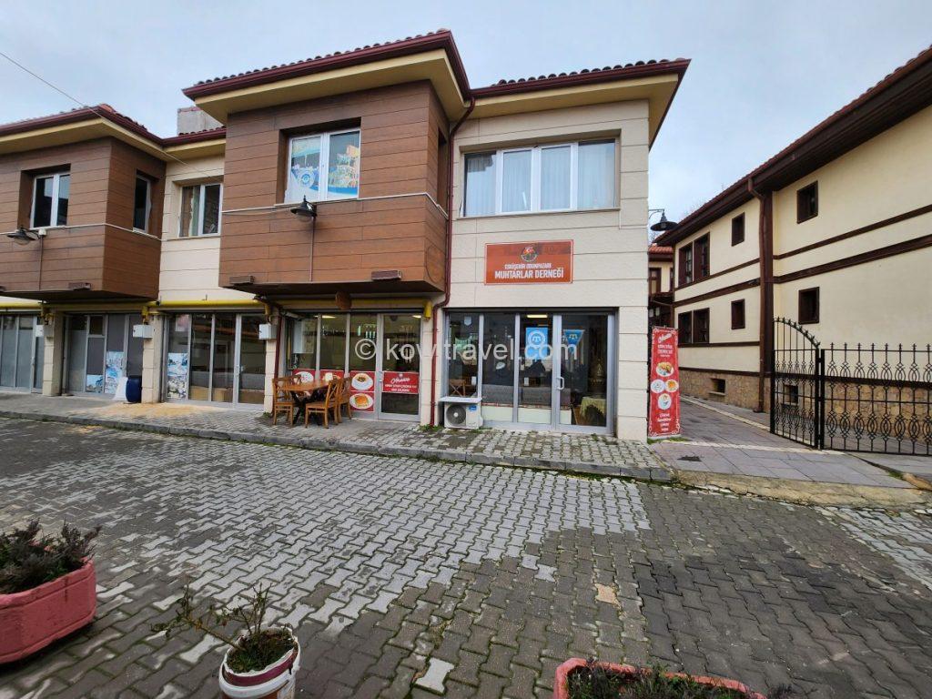 'Arasta Kırım Tatar Çibörek Evi' 정통 치뵈레크 식당